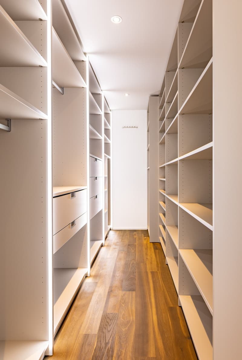 Exklusive 3.5-Zimmer-Attikawohnung mit Seenähe in Uetikon am See (8)