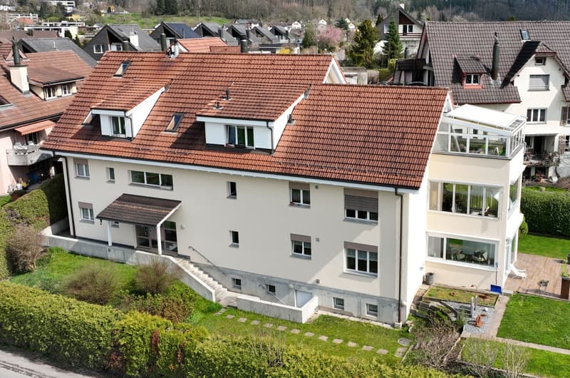 Exklusive 4.5-Zimmer-Dachwohnung mit sonniger Terrasse und Wintergarten (1)
