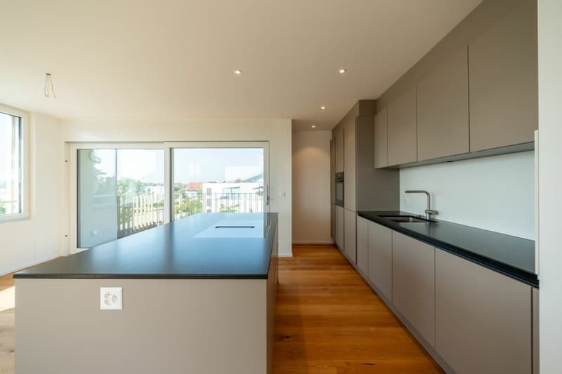 Luxuriöse 4½-Zimmerwohnung an bester Lage in Egerkingen (2)