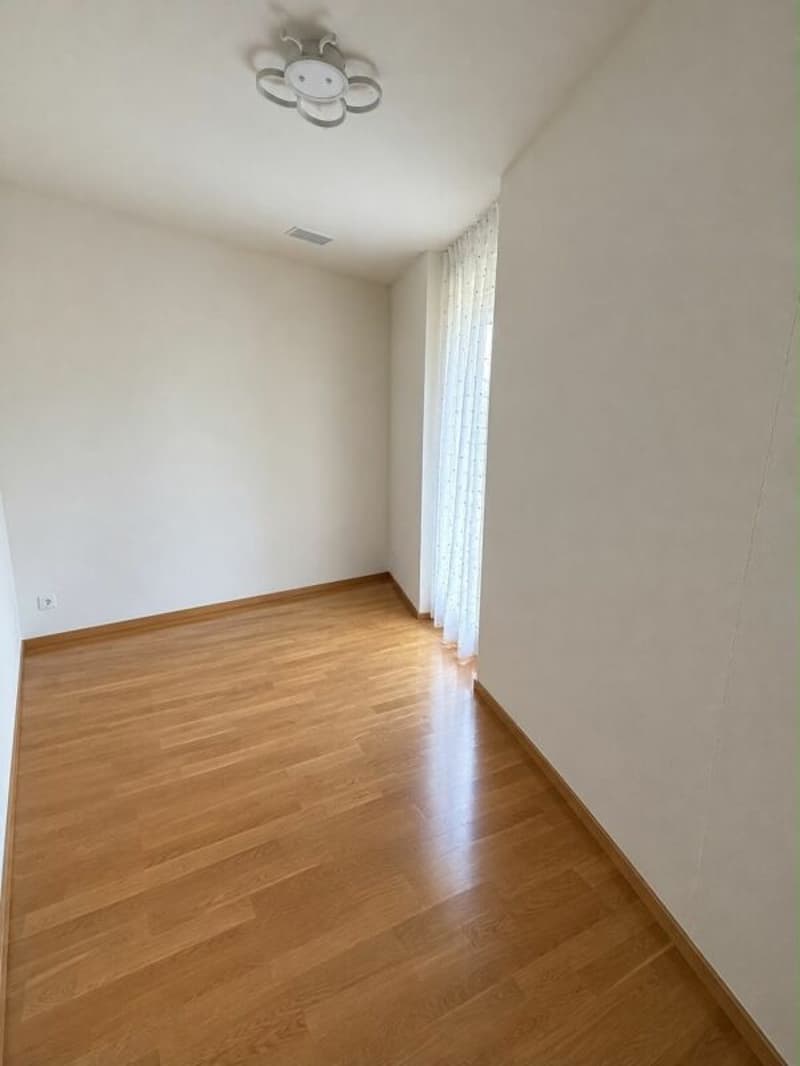 Plaza Verde - Mehr Wohn(T)raum! 2.5-Zimmerwohnung zu vermieten (7)