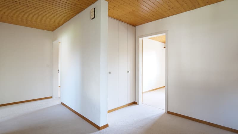 Einfamilienhaus mit grossem Ausbaupotenzial, zentral und ruhig gelegen (7)