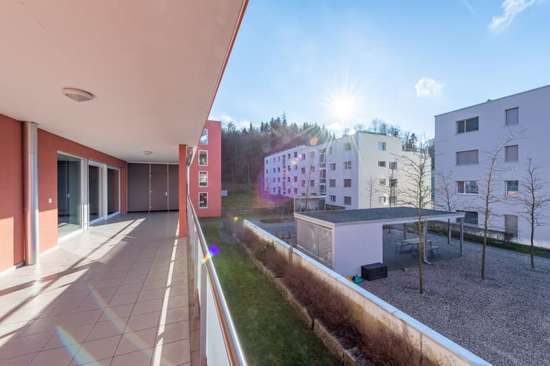 Neuwertige 3.5 Zi-Wohnung an ruhiger Lage 101m2 nähe Wald und Spital (13)