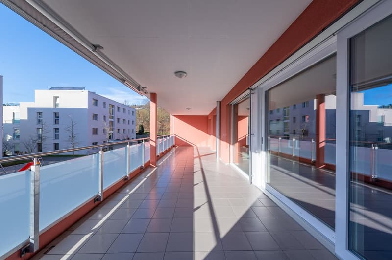 Neuwertige 3.5 Zi-Wohnung an ruhiger Lage 101m2 nähe Wald und Spital (12)