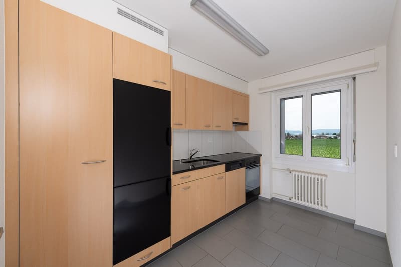 Helle 4.5 Zi-Wohnung mit Balkon und Parkettböden an ruhiger Lage (5)