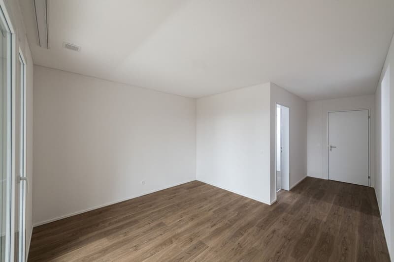 Neuwertige 3.5 Zi-Wohnung im Grünen 102m2 (8)