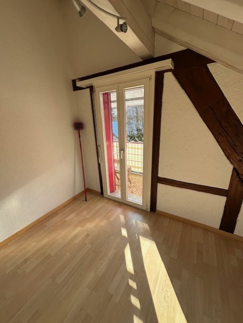 empty room, wooden floor, wall, sliding door, balcony