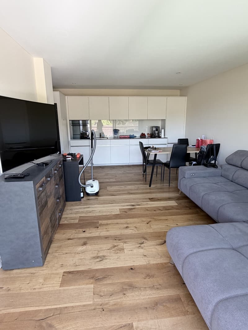 Neubau 2.5-Zimmerwohnung mit Balkon (3)