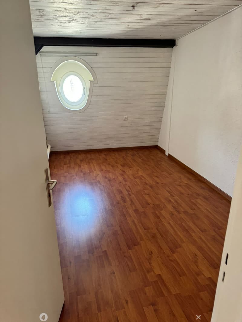 Charmante 4-Zimmerwohnung im Herzen von Biel (7)