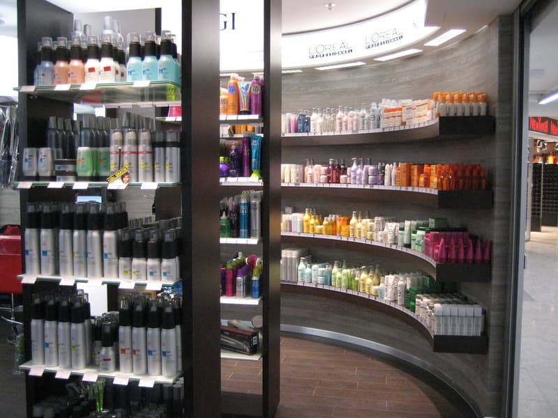 Moderne Gewerbefläche in Wilderswil – vielseitig nutzbar (Coiffeur / Praxis / Kosmetik) (2)