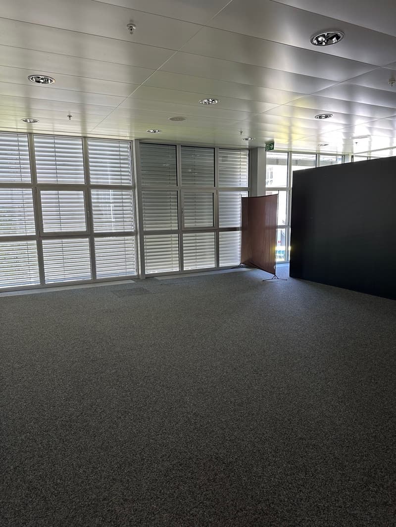 Moderne Bürofläche im Bönicenter Thalwil – Zentrale Lage mit optimaler Erreichbarkeit (3)