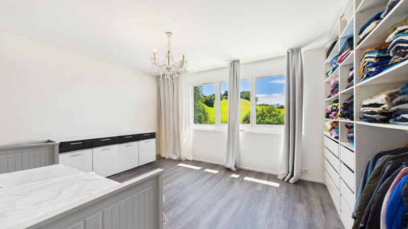 Exklusive Terrassenwohnung mit atemberaubendem Panorama (16)