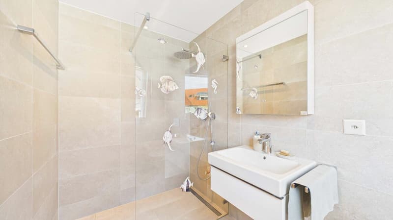 Komfort, Klasse und Charme: 5.5-Zimmer-Dach-Maisonette in Ottenbach (14)