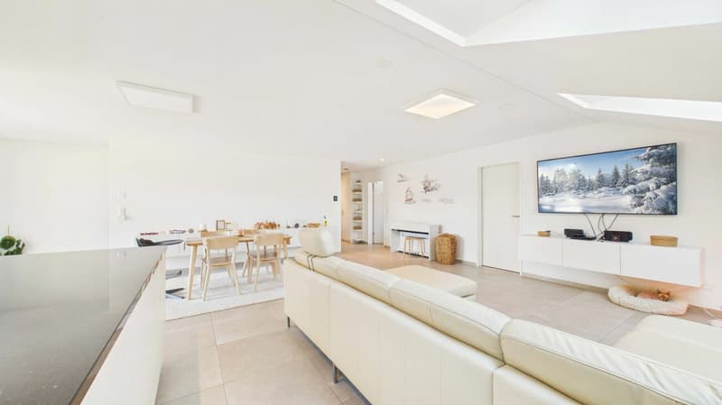 Komfort, Klasse und Charme: 5.5-Zimmer-Dach-Maisonette in Ottenbach (5)
