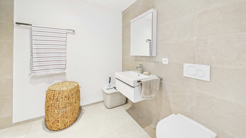 Komfort, Klasse und Charme: 5.5-Zimmer-Dach-Maisonette in Ottenbach (16)