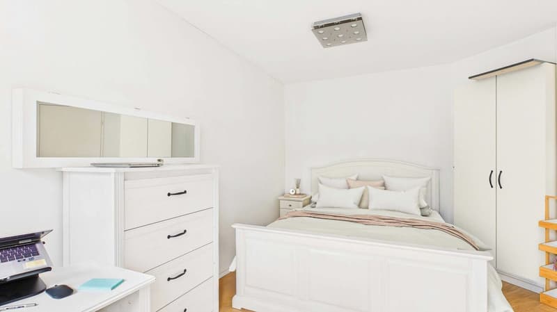 Attraktives Renditeobjekt in Dietikon - sanierte 3.5-Zimmer-Wohnung mit Atelier (8)