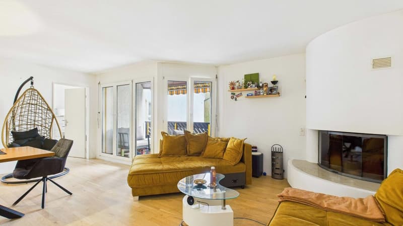 Attraktives Renditeobjekt in Dietikon - sanierte 3.5-Zimmer-Wohnung mit Atelier (3)