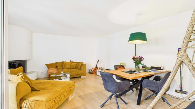 Attraktives Renditeobjekt in Dietikon - sanierte 3.5-Zimmer-Wohnung mit Atelier (2)