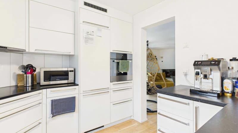 Attraktives Renditeobjekt in Dietikon - sanierte 3.5-Zimmer-Wohnung mit Atelier (5)