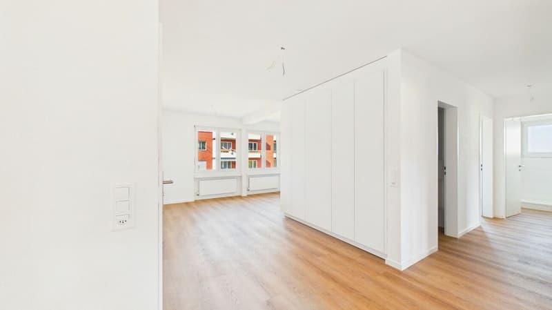 Stilvoll renovierte 4.5-Zimmer-Wohnung in bevorzugter Lage von Würenlos (4)