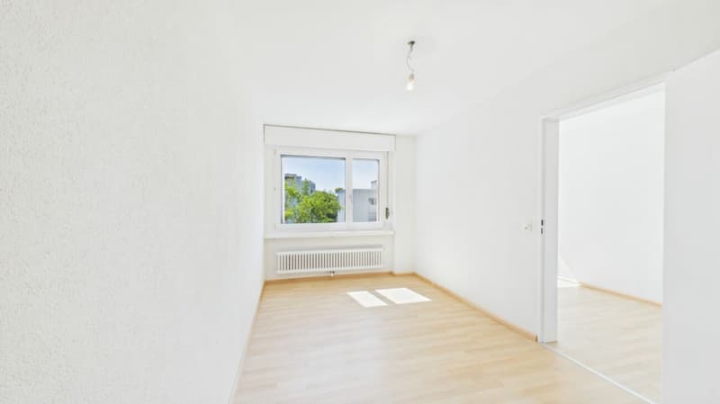 Helle 4-Zimmer-Wohnung an zentraler Lage in Wettingen (11)