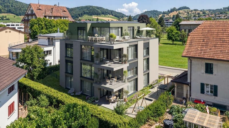Grosszügiges Wohnen mit eigenem Garten (2)