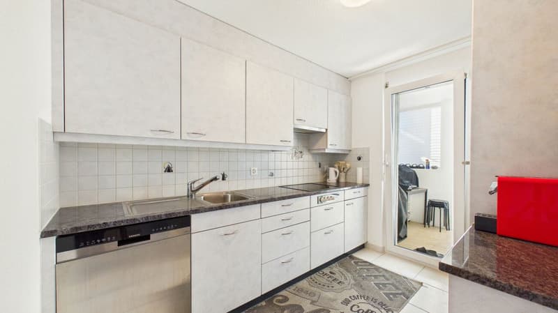Wohnen mit Ruhe und Komfort - 3.5 Zimmer mit sonnigem Balkon (5)