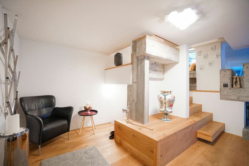 Renoviertes Eckhaus mit Cheminée in Geroldswil (3)