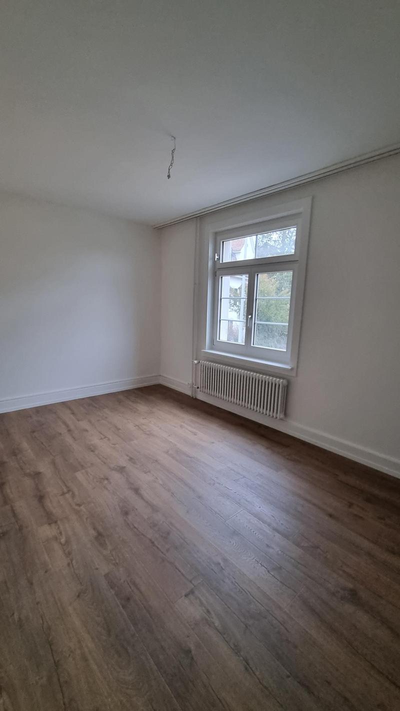 Nachmieter gesucht per 01.12.2026 für helle 3-Zimmer-Wohnung (8)