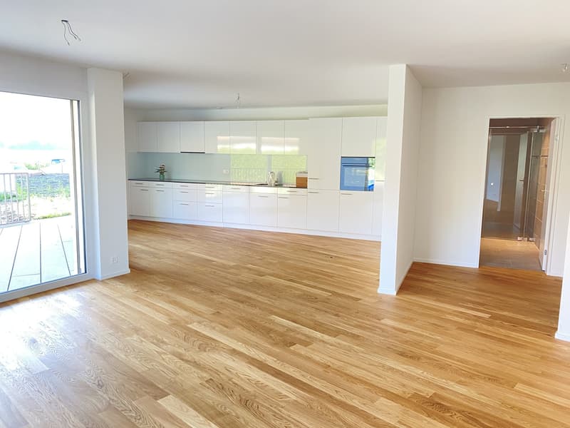 Ihr neues Zuhause: Exklusive 4.5-Zimmer-Wohnung in Fehraltorf (2)