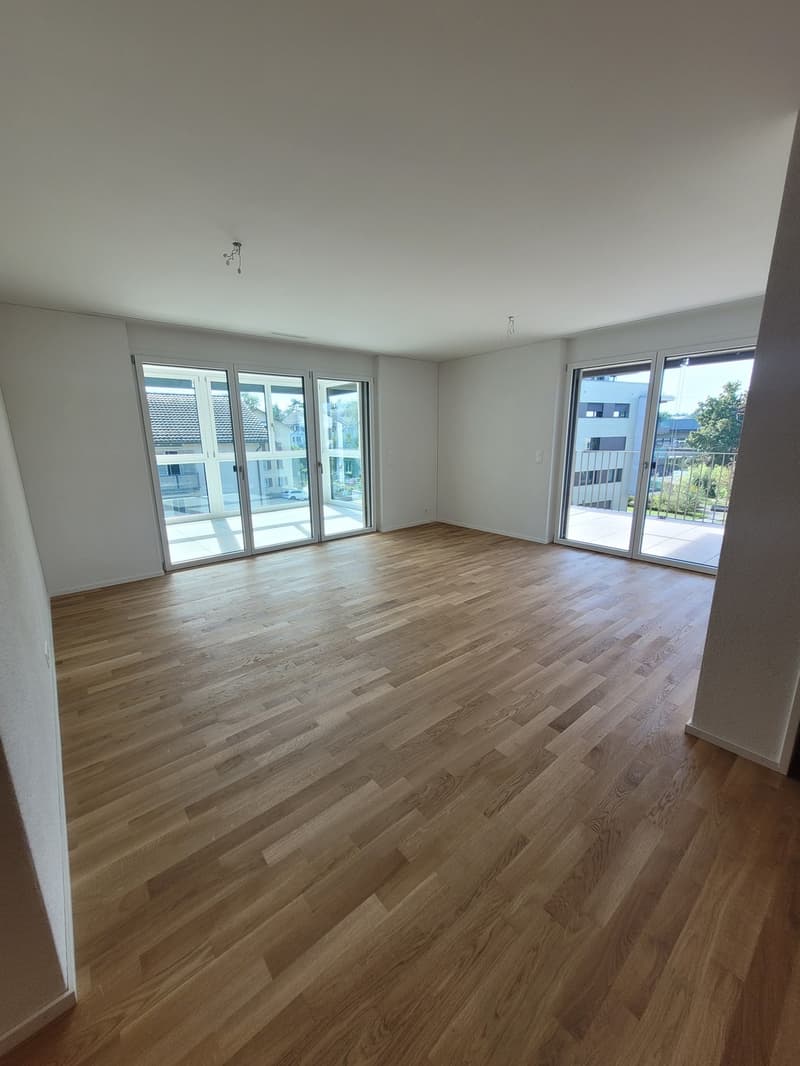 Erstbezug im HIGH FIVE Grosszügige 4.5-Zimmerwohnung mit Wintergarten & Balkon (3)