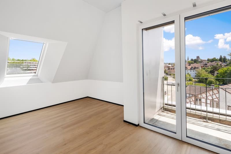 Moderne 4.5-Zimmer-Dachwohnung - Cool durch den Sommer dank Free Cooling-System (4)