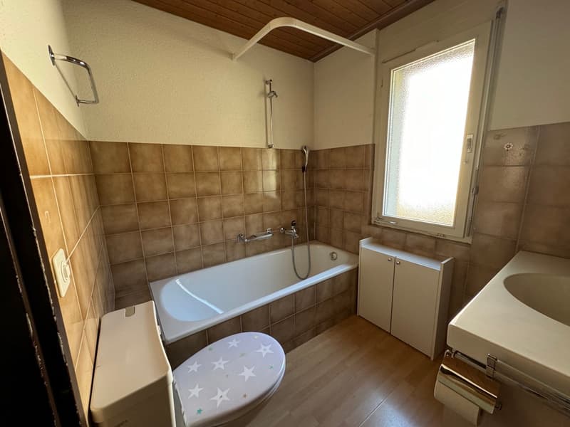 Charmante 3.5-Zimmer in Vorderthal – sofort verfügbar (8)