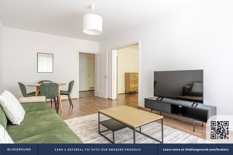 Stylish Furnished Apartment in Prime Zürich Location (3)
