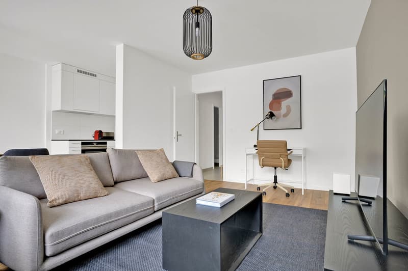 15  Minutes Walk to the Local Central Market,10 Minutes with Bus to Basel Main Train Station (2)