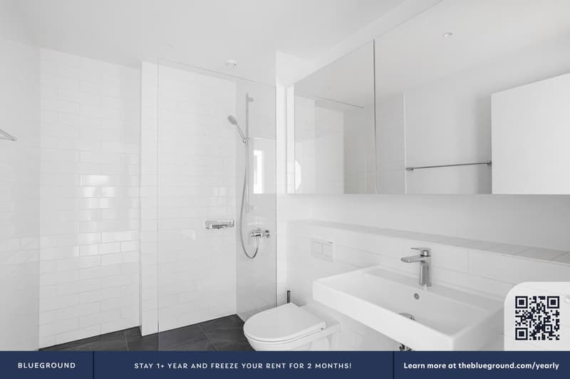 Furnished 2.5-room apartment with elevator in Basel city center (10)