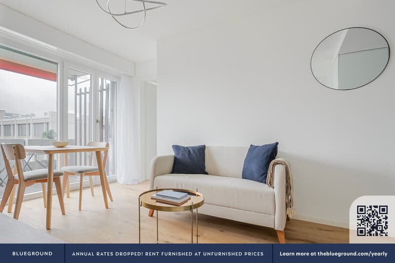 Stylish Furnished Apartment in Zürich with City Views (2)