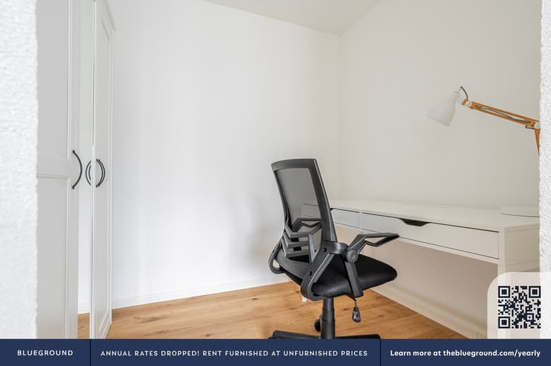 Stylish Furnished Apartment in Zürich with City Views (12)