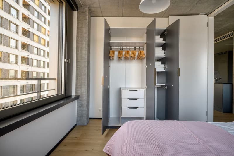 Verlockende Oerlikon, 3.5 Zim. mit Keller, W/T, 3 Min. z. Markt, über Blueground (12)