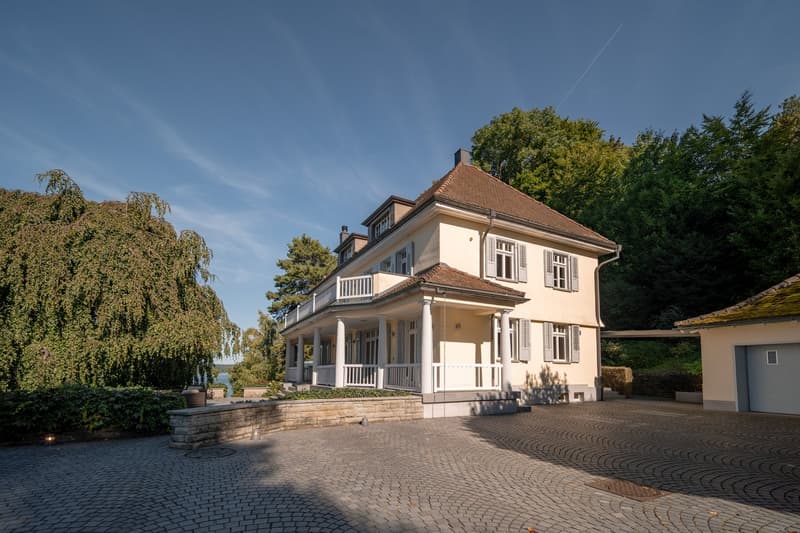 Exklusive Villa am Bodensee mit Seegrundstück in Mannenbach (3)
