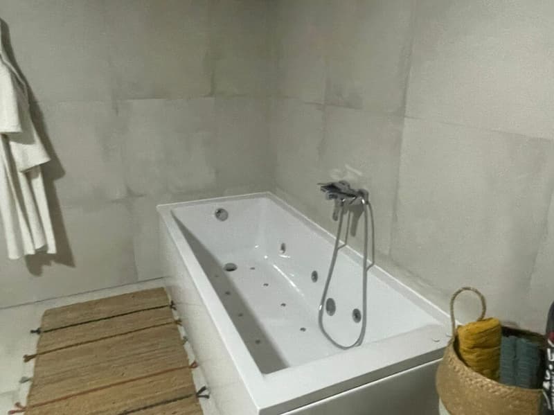 Exklusive und hochwertig renovierte Villa in begehrter Lage im Süden Spaniens (15)