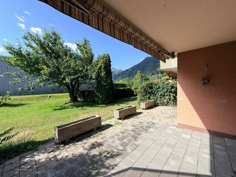 Solide 3,5-Zimmer-Wohnung mit schönem Balkon und Tiefgaragenstellplatz in Matten bei Interlaken (13)