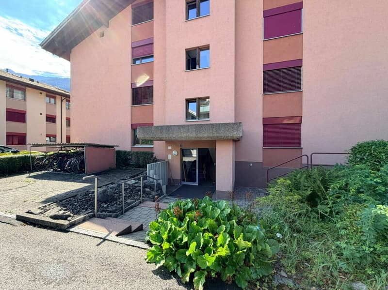 Solide 3,5-Zimmer-Wohnung mit schöner Terrasse und EHP in Interlaken (19)