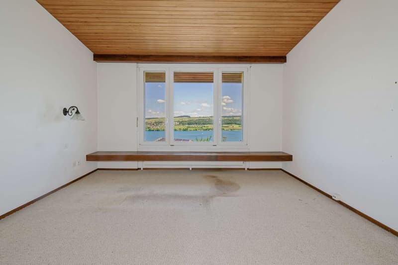 Zimmer im Erdgeschoss mit Seeblick