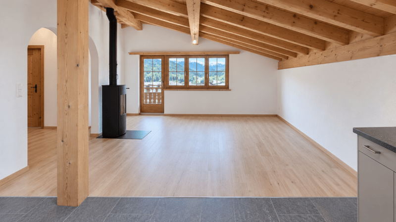 4.5 Zimmer Dachgeschosswohnung - Dauermiete - (3)