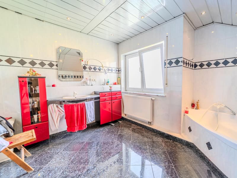 Ampia casa unifamiliare con dependance a Pfohren (8)