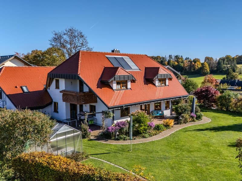 Energieeffizientes Einfamilienhaus mit Traumgarten (2)