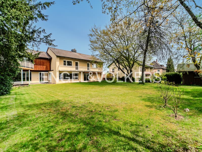 Gepflegtes Wohnhaus in ruhiger Lage (2)