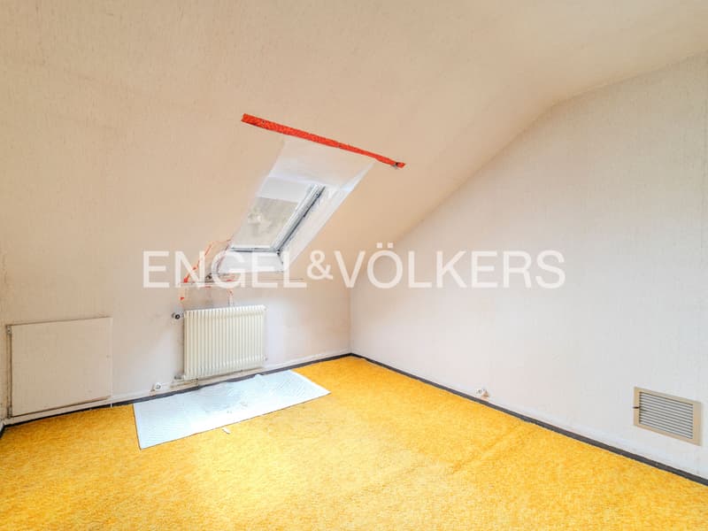 Sanierungsbedürftiges Reihenendhaus (11)