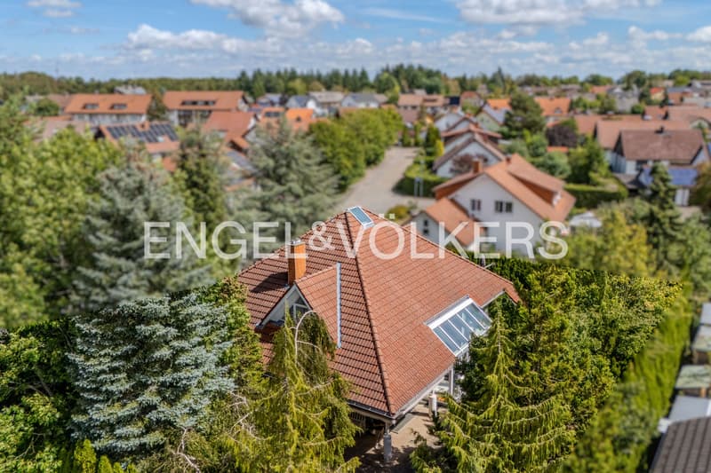 Architektenhaus in beliebter Lage (2)