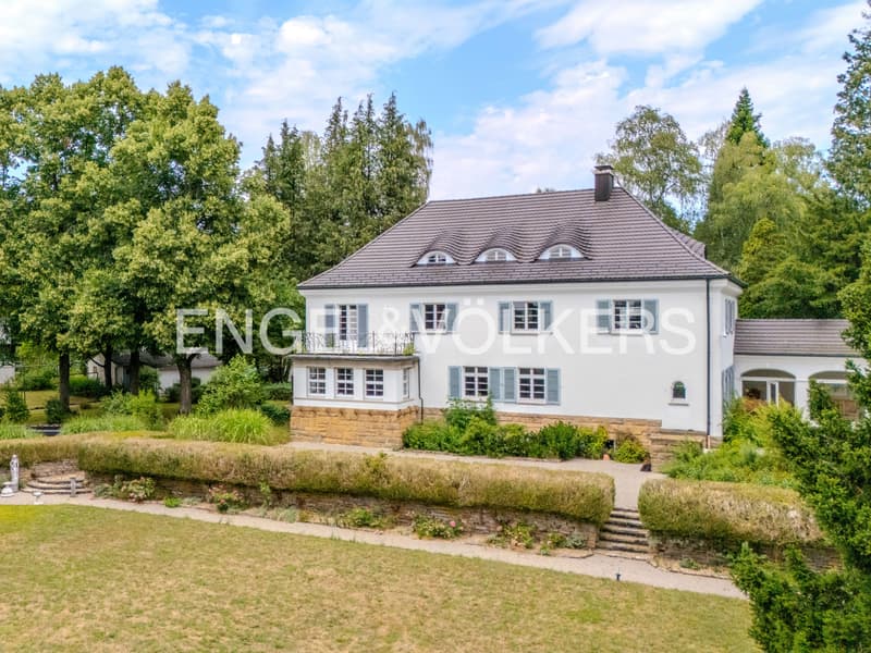 Großes Grundstück mit Bestandshaus in Schwenningen (1)